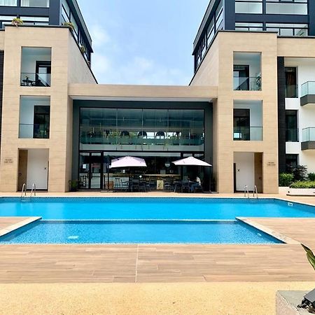 One Bedroom Apartment At A Embassy Gardens Cantonments アクラ エクステリア 写真