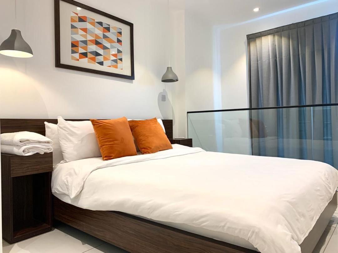 One Bedroom Apartment At A Embassy Gardens Cantonments アクラ エクステリア 写真