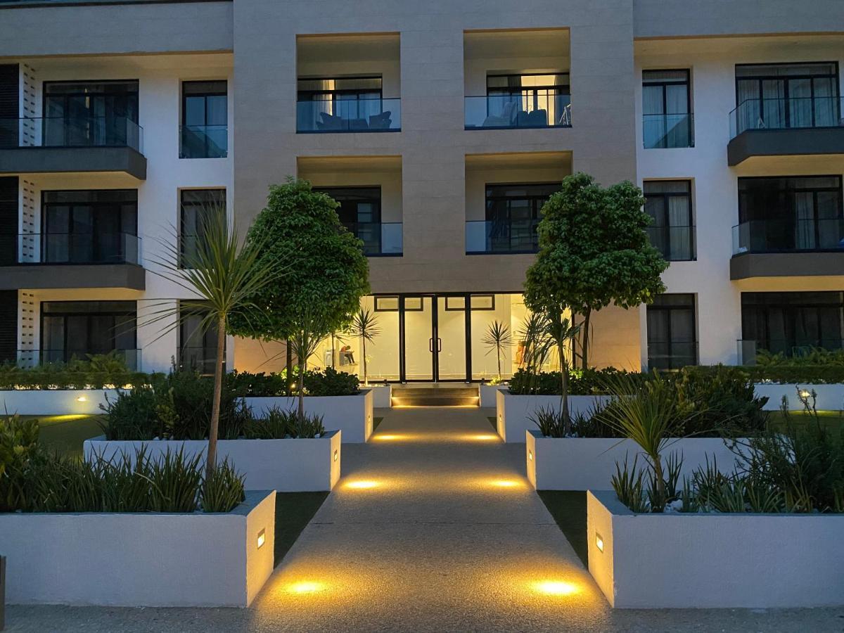 One Bedroom Apartment At A Embassy Gardens Cantonments アクラ エクステリア 写真