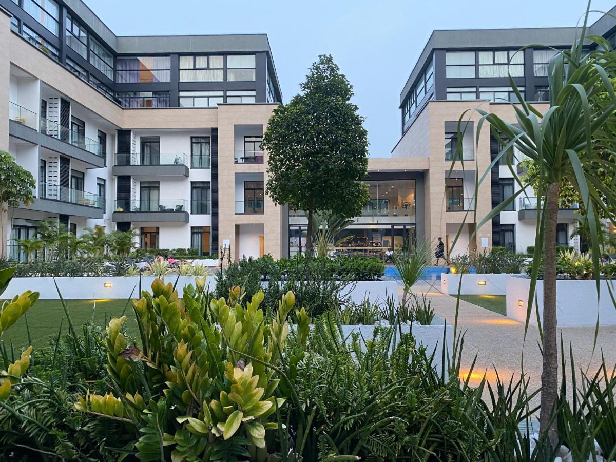 One Bedroom Apartment At A Embassy Gardens Cantonments アクラ エクステリア 写真