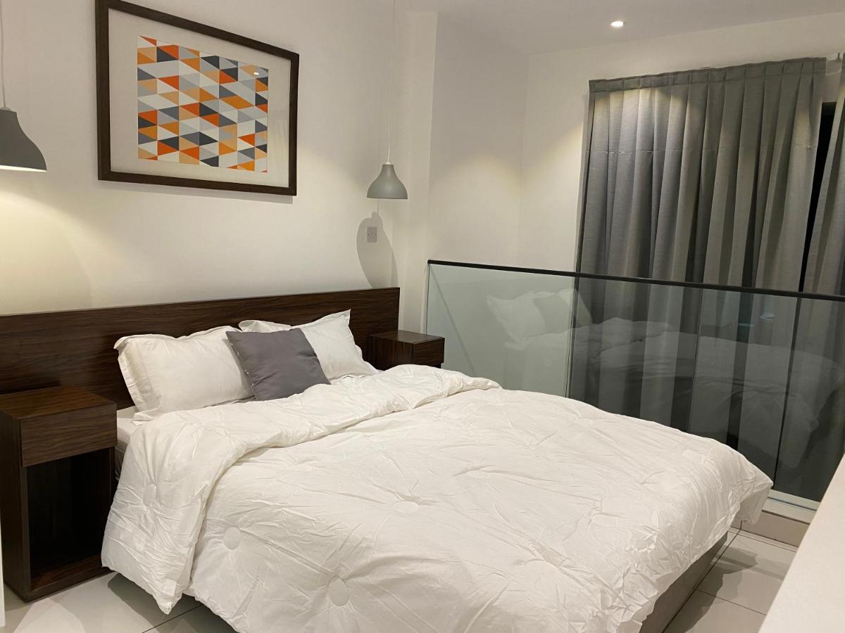 One Bedroom Apartment At A Embassy Gardens Cantonments アクラ エクステリア 写真